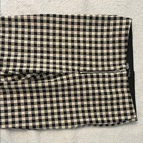 ZARA Black and White Checkered Stretch Pants SZ M Zipper Front - Picture 3 of 14